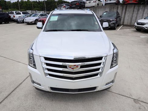Used 2016 Cadillac Escalade ESV Premium AWD/4WD image 11