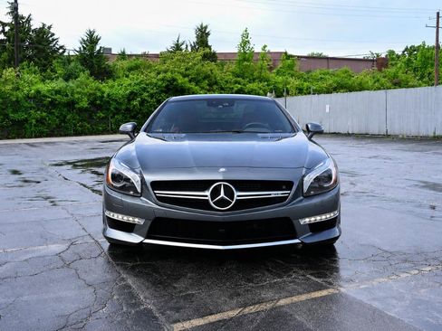 Used 2016 Mercedes-Benz SL 63 AMG image 3