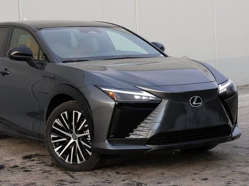 New 2026 Lexus RZ 350e 2WD image 2