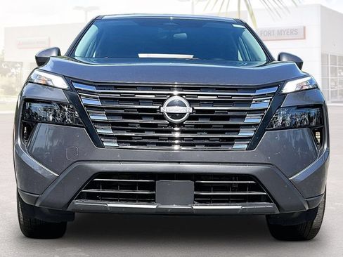 Used 2025 Nissan Rogue SV FWD image 23