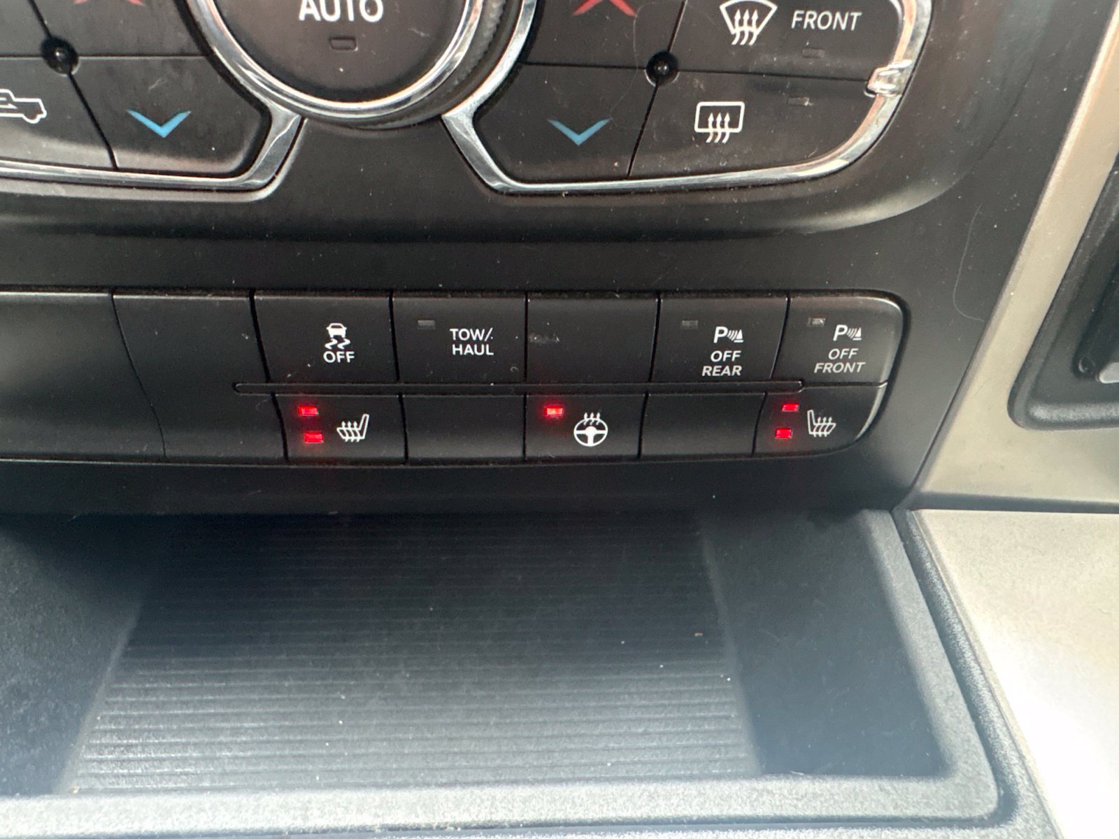 Used 2018 RAM 1500 Big Horn AWD/4WD image 27