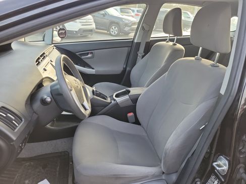 Used 2014 Toyota Prius Three image 30