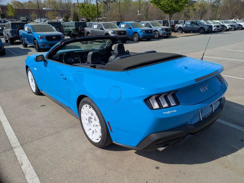 New 2026 Ford Mustang GT Premium w/ GT Performance Package RWD image 31