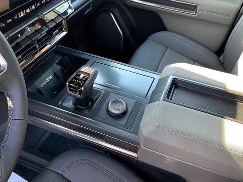 New 2025 GMC Hummer EV 3X image 24