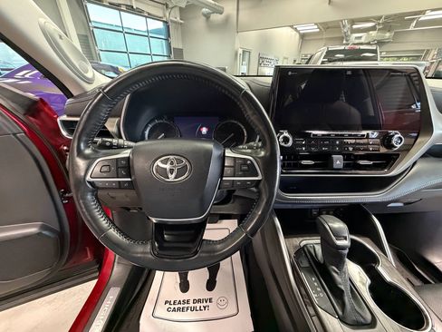 Used 2021 Toyota Highlander Limited AWD/4WD image 13