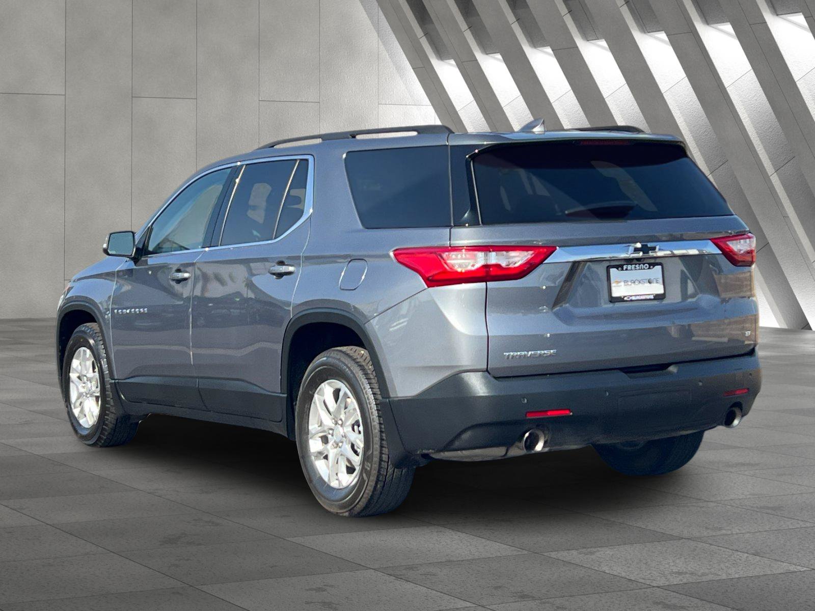 Used 2021 Chevrolet Traverse LT FWD image 6