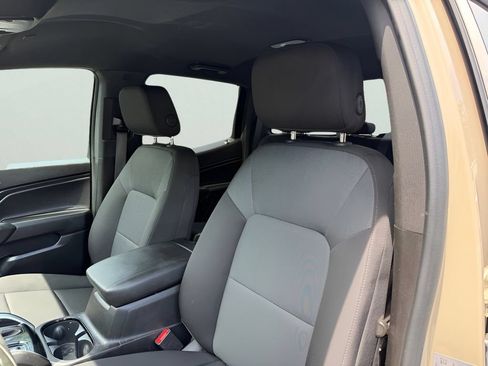 Used 2024 Chevrolet Colorado Trail Boss AWD/4WD image 17