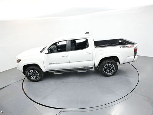 Used 2020 Toyota Tacoma TRD Sport AWD/4WD image 22
