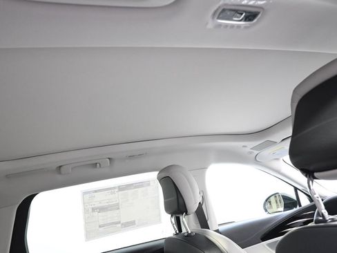 New 2026 Lincoln Nautilus Reserve AWD/4WD image 17