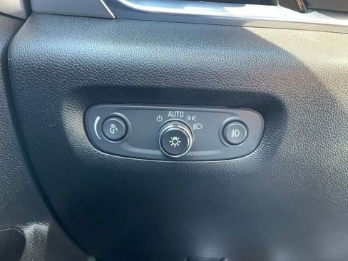 Used 2019 Chevrolet Traverse RS w/ LPO, Floor Liner Package AWD/4WD image 35