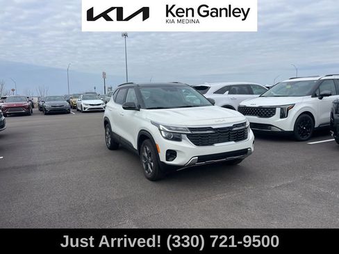 Used 2024 Kia Seltos S image 3