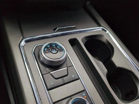 Used 2021 Ford Expedition XLT image 15