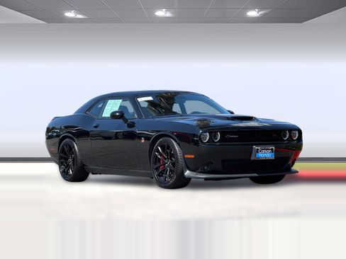 Used 2023 Dodge Challenger R/T Scat Pack w/ Plus Package RWD image 7