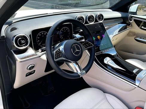 Used 2026 Mercedes-Benz GLC 300 4MATIC image 13