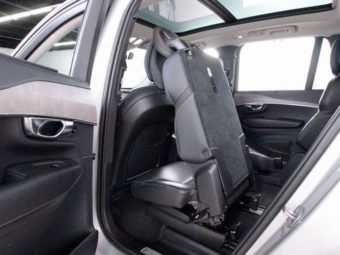 Certified 2023 Volvo XC90 B6 Ultimate image 32