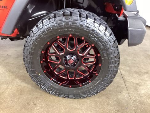 Used 2018 Jeep Wrangler Unlimited Sport AWD/4WD image 31