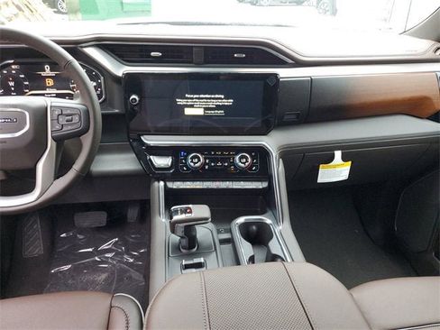 New 2026 GMC Sierra 1500 Denali w/ Denali Reserve Package image 15