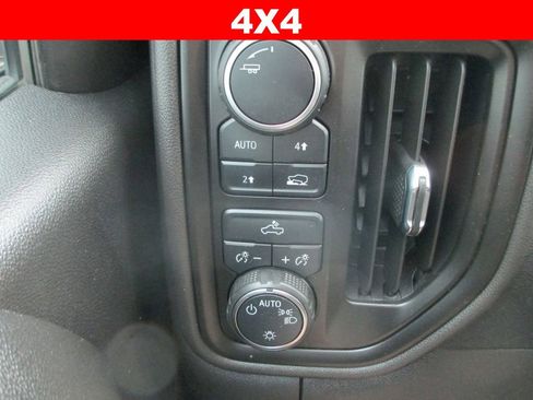 Used 2022 Chevrolet Silverado 1500 Custom image 22