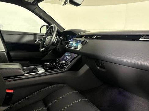 Used 2019 Land Rover Range Rover Velar R-Dynamic SE AWD/4WD image 33