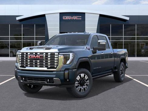 New 2026 GMC Sierra 3500 Denali w/ Denali Reserve Package AWD/4WD image 6