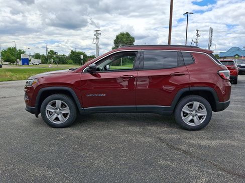 Used 2022 Jeep Compass Latitude w/ Convenience Group AWD/4WD image 7
