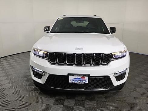 New 2025 Jeep Grand Cherokee Limited image 3