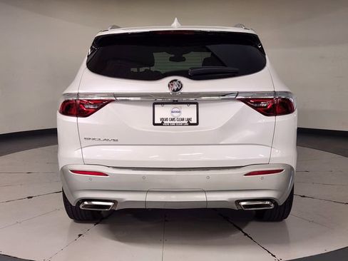 Used 2022 Buick Enclave Essence w/ Trailering Package, 5000 lbs. FWD image 10