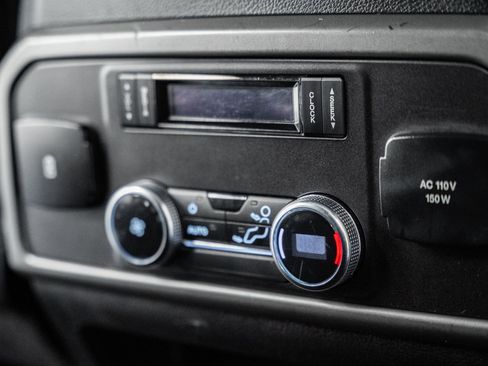 Used 2019 Ford Expedition Max XLT w/ Equipment Group 202A image 46