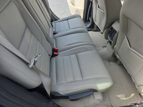 Used 2016 Ford C-MAX Energi SEL w/ Equipment Group 303A image 23