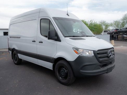 New 2025 Mercedes-Benz Sprinter 2500 image 3