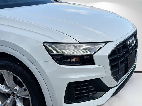 Used 2023 Audi Q8 Premium image 35