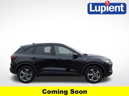 Used 2025 Ford Escape ST-Line image 2