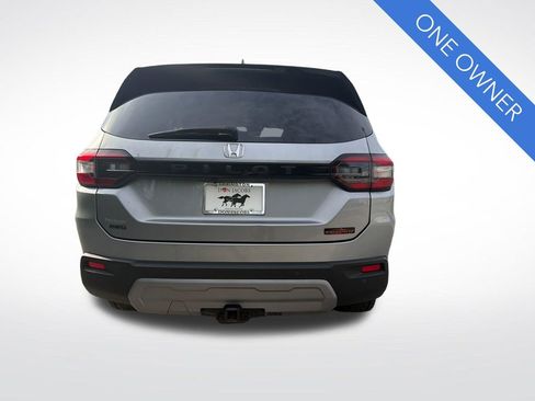 Certified 2024 Honda Pilot TrailSport image 5