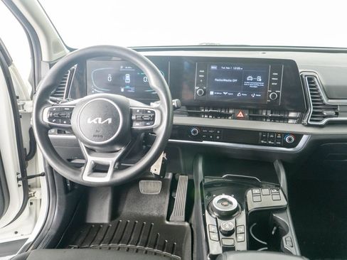 Used 2023 Kia Sportage LX AWD/4WD image 12