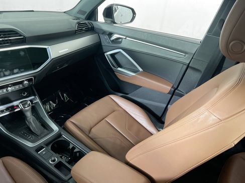 Used 2020 Audi Q3 2.0T Premium Plus w/ Premium Plus Package image 24