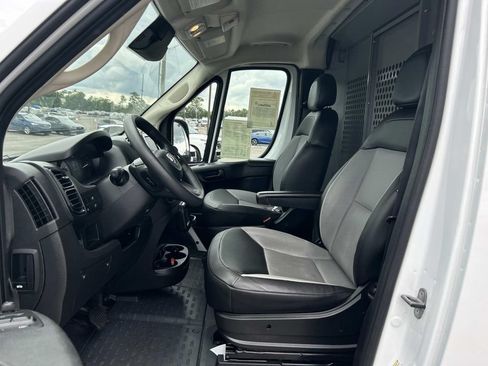 Used 2024 RAM ProMaster 2500 w/ Convenience Group FWD image 26