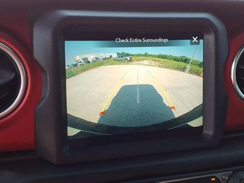 Used 2021 Jeep Wrangler Unlimited Rubicon image 13