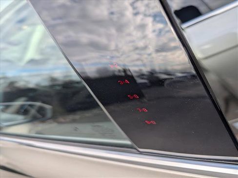 Used 2023 Lincoln Nautilus Reserve w/ Equipment Group 201A image 11