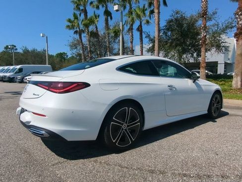 Used 2024 Mercedes-Benz CLE 300 4MATIC Coupe image 4
