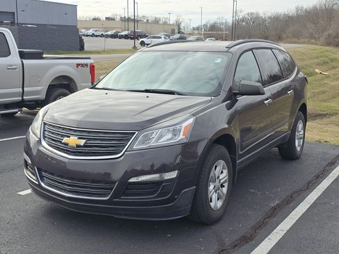 Used 2015 Chevrolet Traverse LS image 8