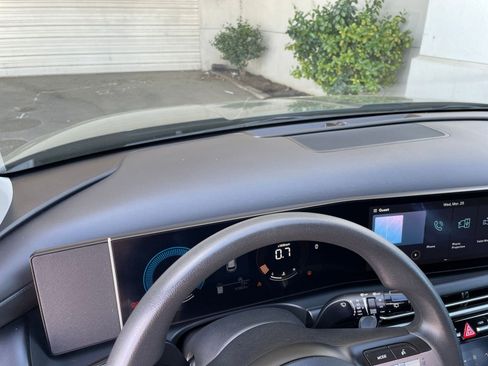 Used 2025 Hyundai Tucson SEL image 36