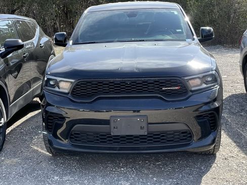Used 2023 Dodge Durango GT image 2