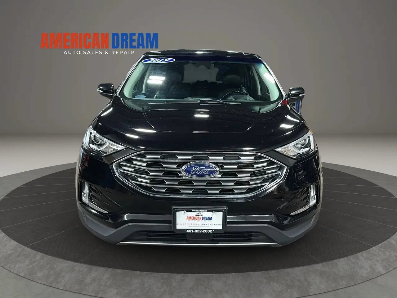 Used 2019 Ford Edge Titanium w/ Cold Weather Package AWD/4WD image 8