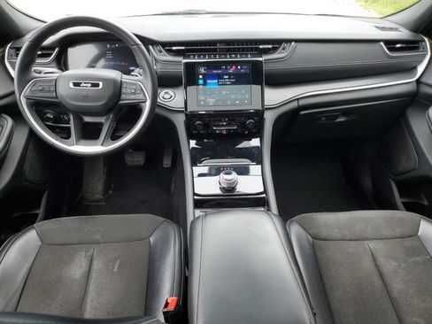 Used 2023 Jeep Grand Cherokee L Laredo AWD/4WD image 25