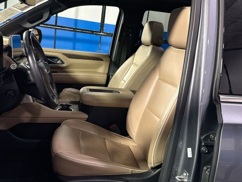 Used 2021 Chevrolet Tahoe Premier w/ Premium Package image 13