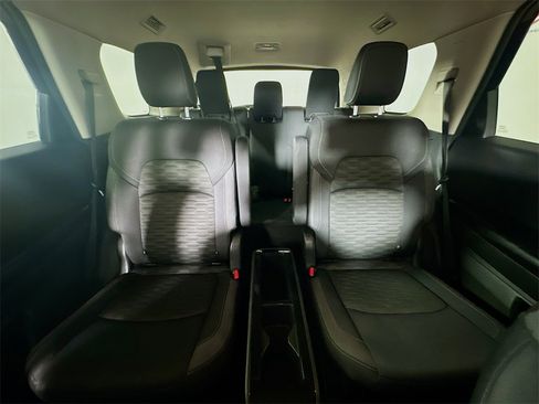 Used 2022 Nissan Pathfinder SV w/ SV Premium Package image 13