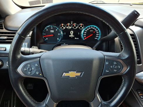 Used 2019 Chevrolet Suburban Premier w/ Premier Plus Edition AWD/4WD image 23