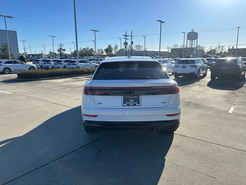 New 2026 Audi Q8 Premium Plus image 8