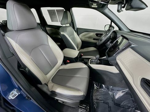 Certified 2025 Subaru Forester Limited image 37