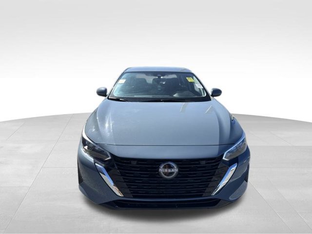 Used 2025 Nissan Sentra SV FWD image 3
